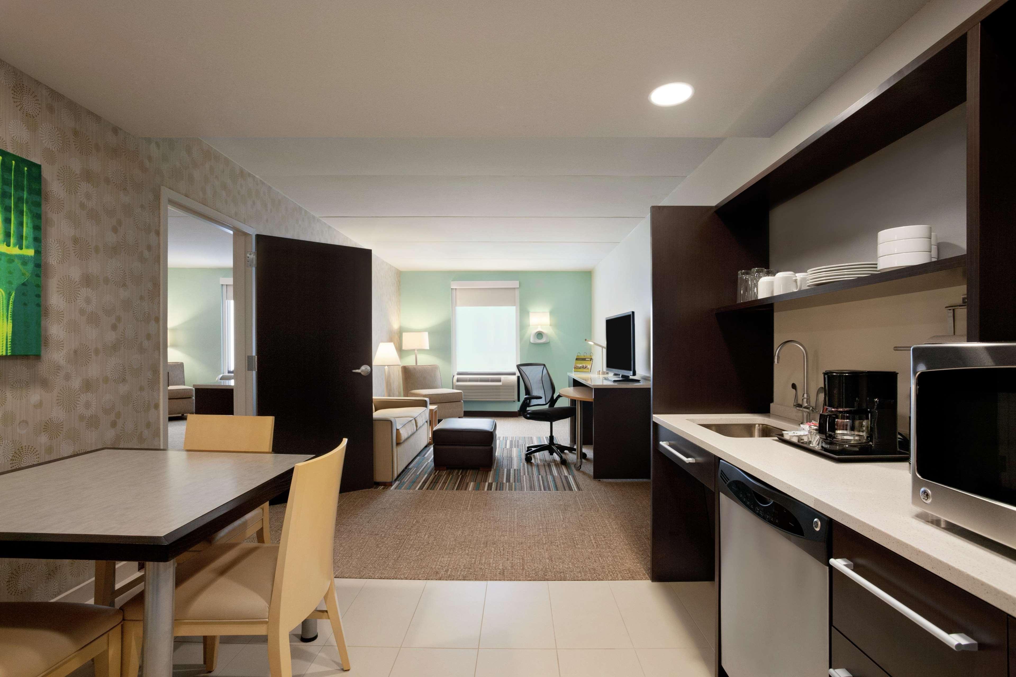 Home2 Suites By Hilton Philadelphia Convention Center Екстер'єр фото