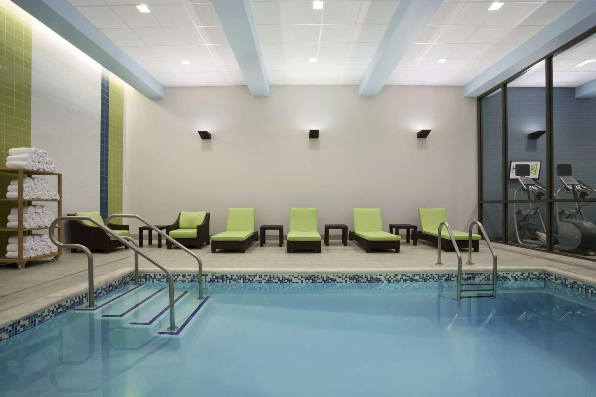 Home2 Suites By Hilton Philadelphia Convention Center Екстер'єр фото